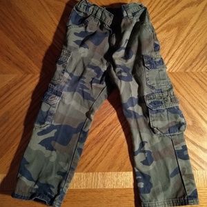 Camouflage Wrangler Jeans, B3-07